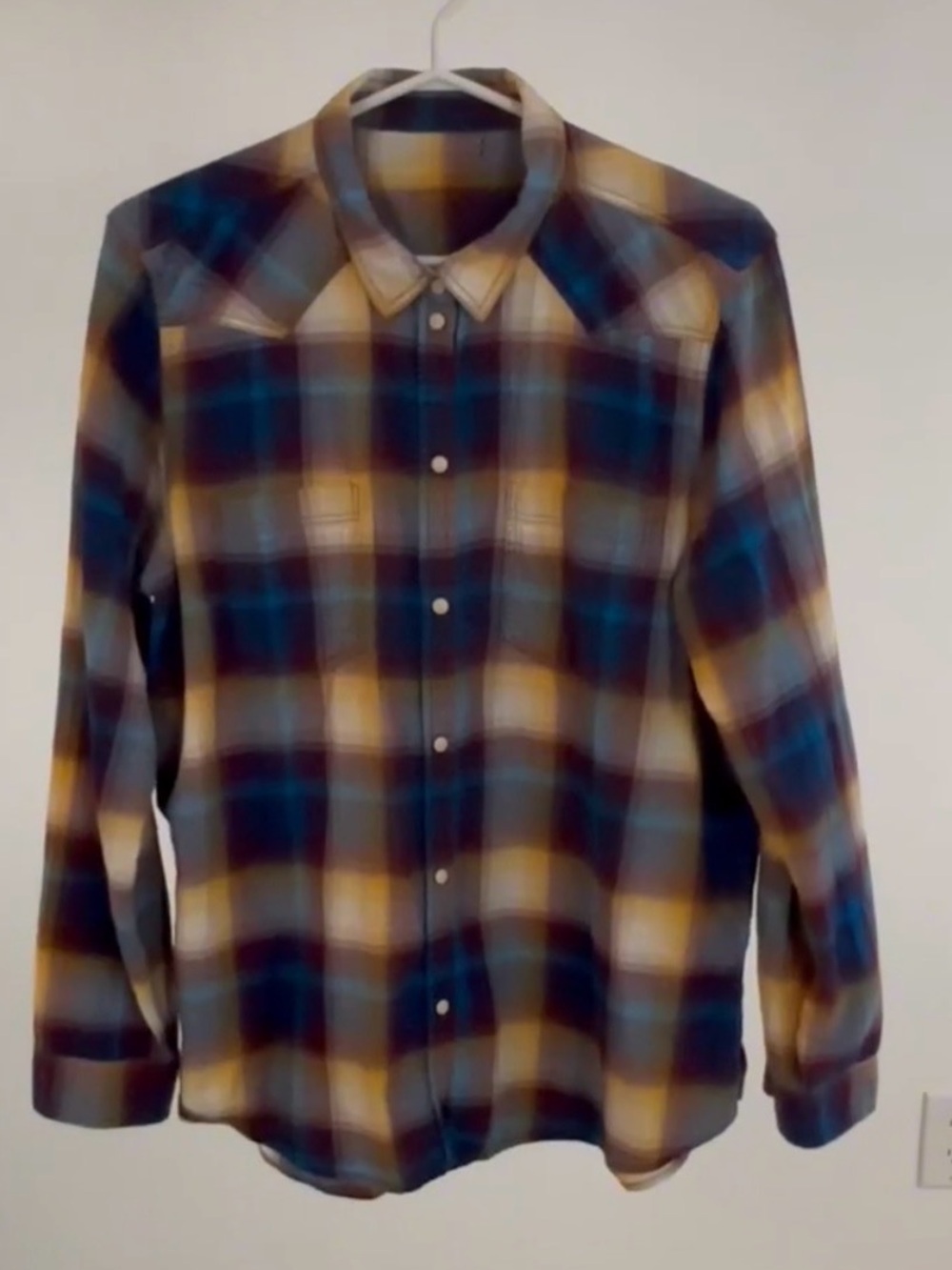 AMERICAN EAGLE OUTFITTERS Long Sleeved Flannel Shirt Dome Snap Fasteners